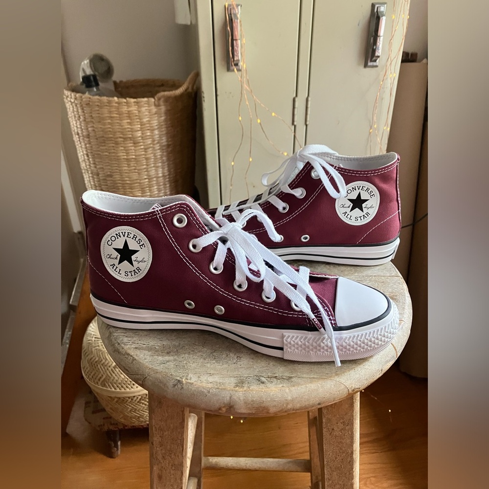 Converse Chuck Taylor All Star Pro Mid Burgundy Shoes - Picture 4 of 16